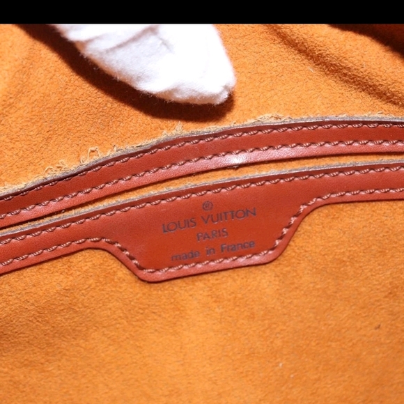 Louis Vuitton Epi Soufflot Leather Bag - Picture 9 of 10